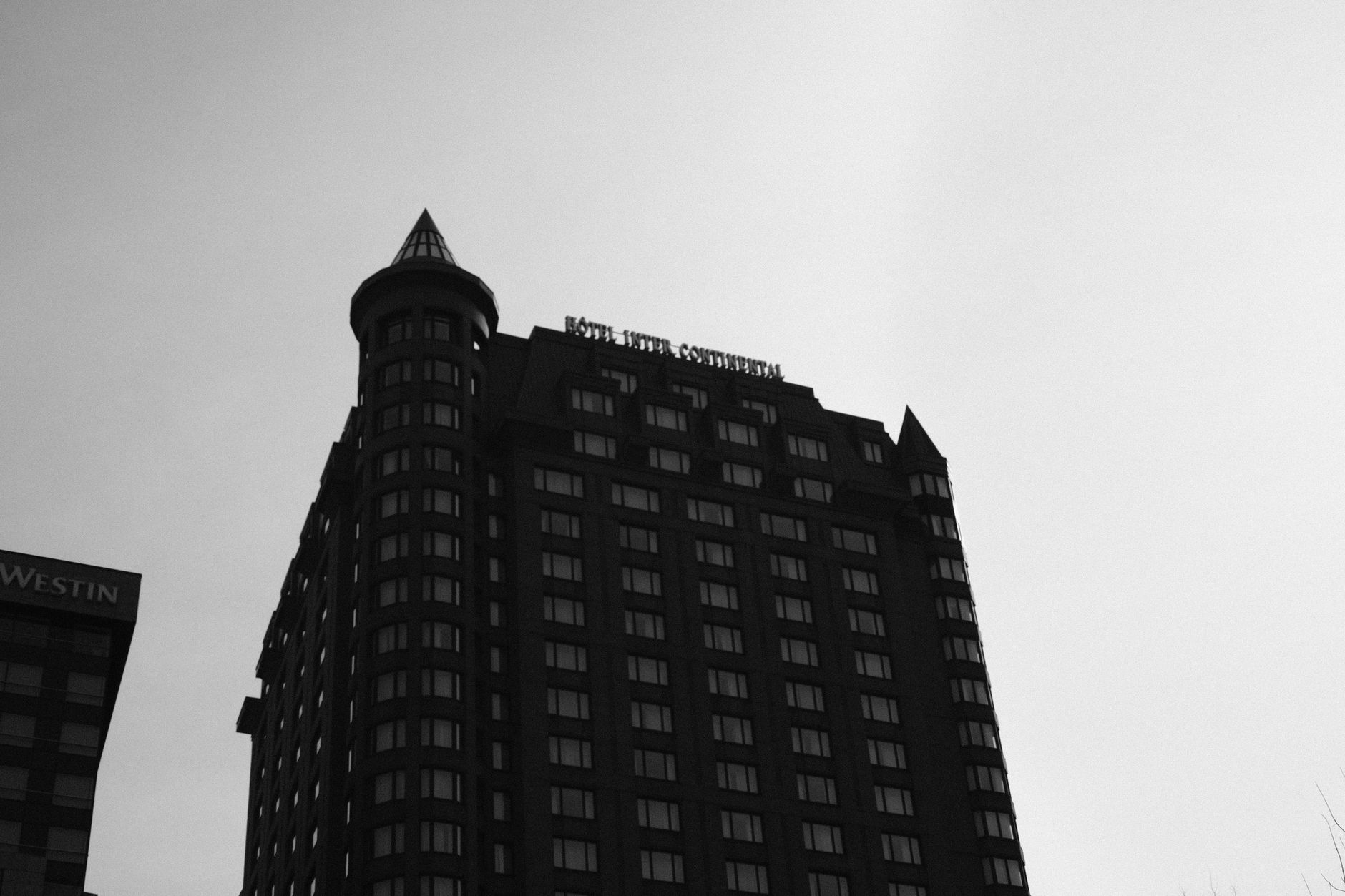 Skyline Tower Suites