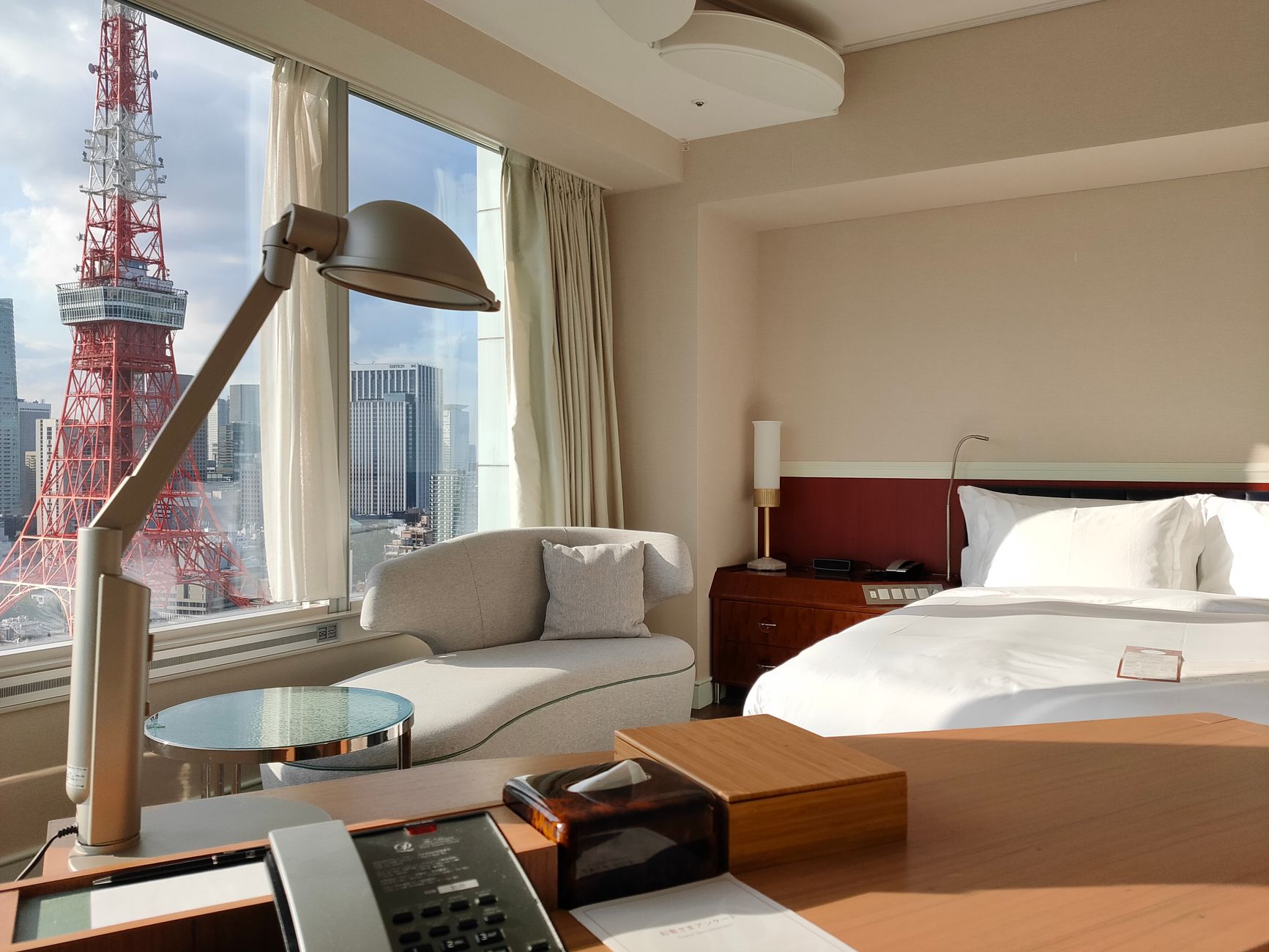 Deluxe Skyline Room