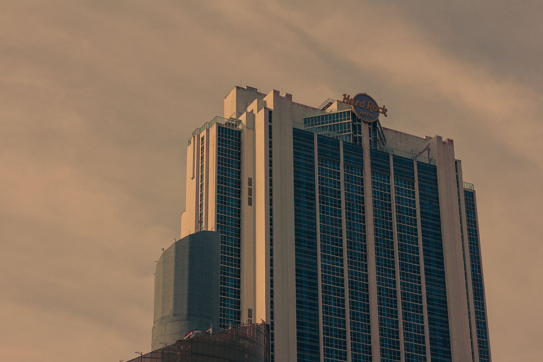 Skyline Tower Suites